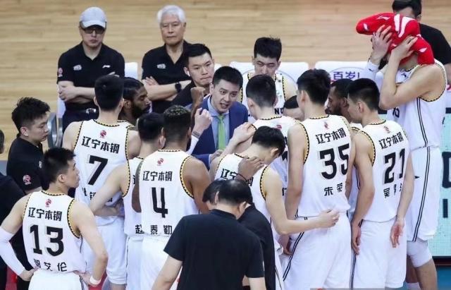 hth.com-上下半场判若两队！辽宁逆转广厦 挺过最艰难一战